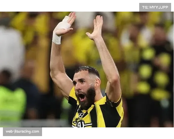 本泽马告别吉达联合，利雅得新月成下一站